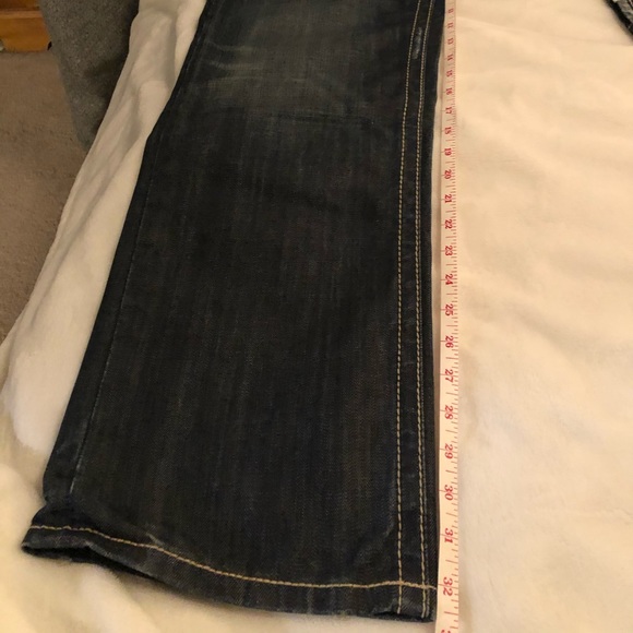 Buckle Jeans (MEK) - Picture 8 of 9